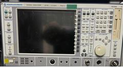 HF Messgeräte:  Spektrumanalyzer, Networkanalyzer, Signalgenerator,